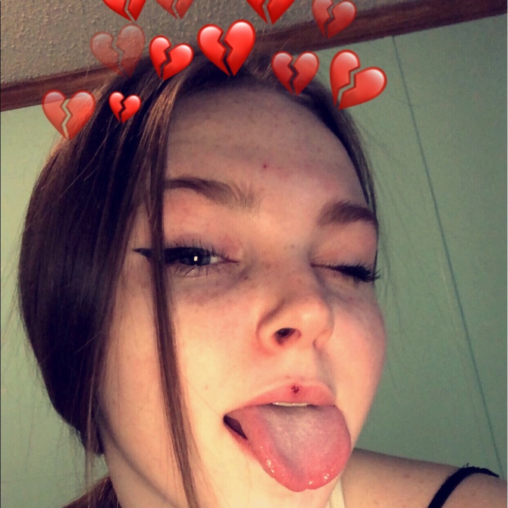 Meet your Posher, Alaina